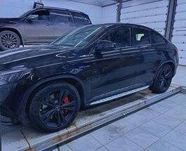 Пороги Mercedes GLE Coupe C292 с подсветкой