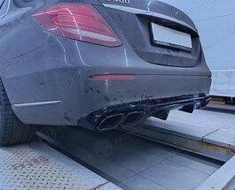 Диффузор с насадками 63 AMG Mercedes E-Class W213 рестайлинг черный на обычный бампер
